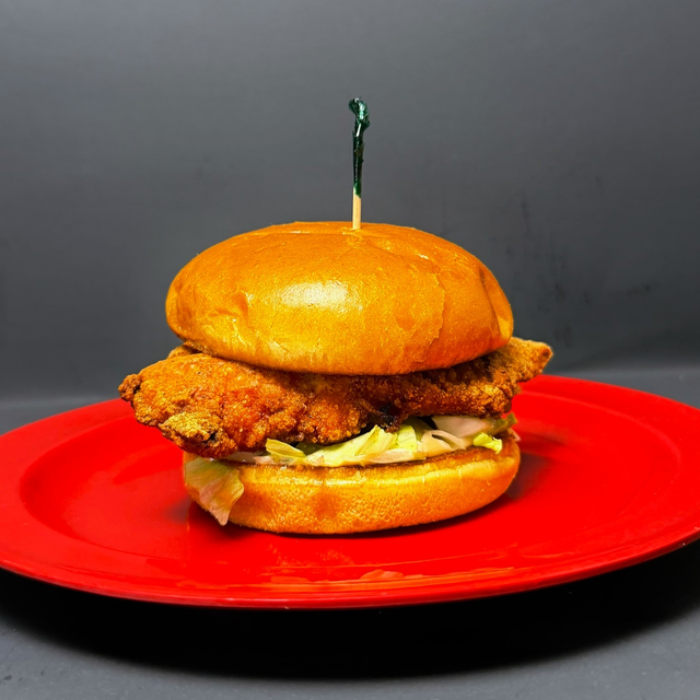 Clucker Chx Sand.