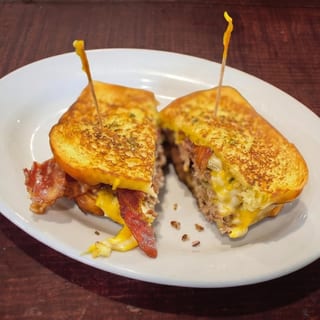 LOFTON'S GRILLED CHZ SMASH